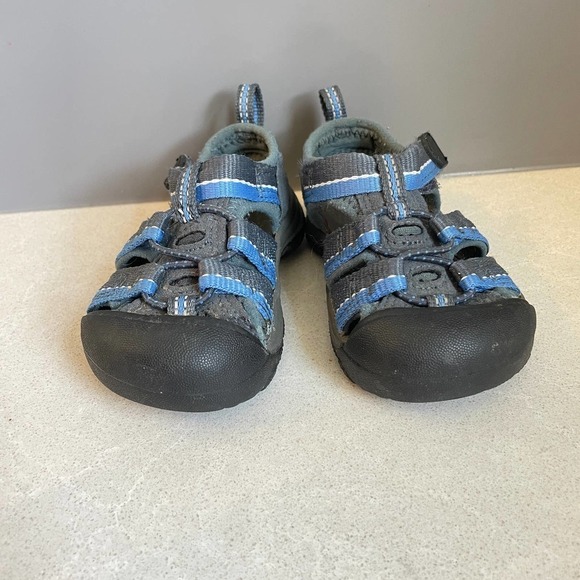 Keens Kids Newport Water Shoes Boys 5 Blue Sandals Outdoor Hiking - Picture 6 of 7